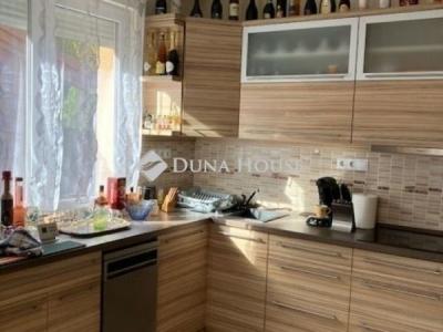 Eladó családi ház Budapest