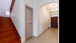 Eladó családi ház Budapest