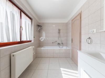 Eladó családi ház Budapest