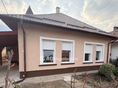 Eladó családi ház Budapest