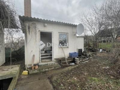 Eladó családi ház Ecser