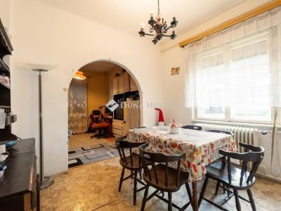 Eladó családi ház Nyergesújfalu