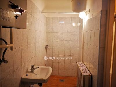 Eladó családi ház Budapest