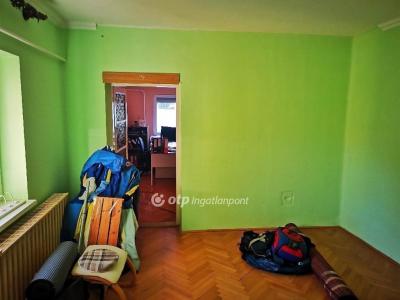 Eladó családi ház Budapest