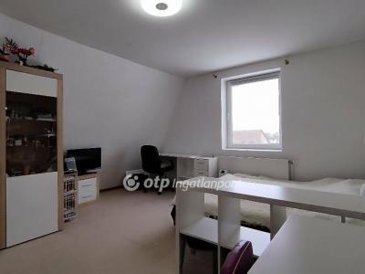 Eladó családi ház Budapest