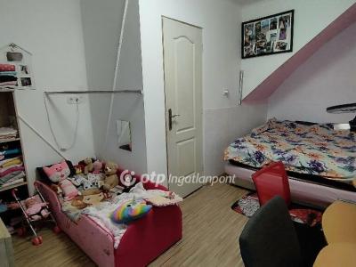 Eladó családi ház Budapest