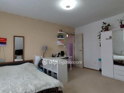 Eladó családi ház Budapest