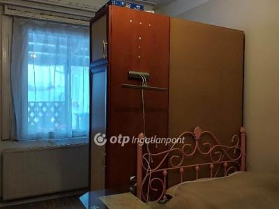 Eladó családi ház Budapest
