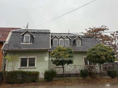 Eladó családi ház Budapest
