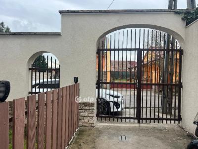 Eladó családi ház Budapest