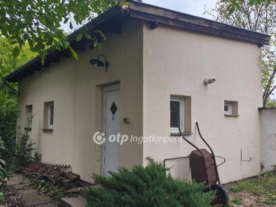 Eladó családi ház Budapest