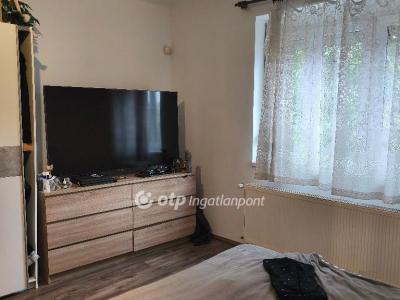 Eladó családi ház Budapest