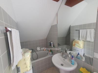 Eladó családi ház Budapest