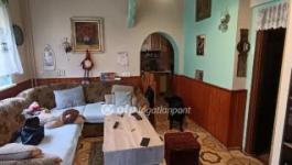 Eladó családi ház Budapest