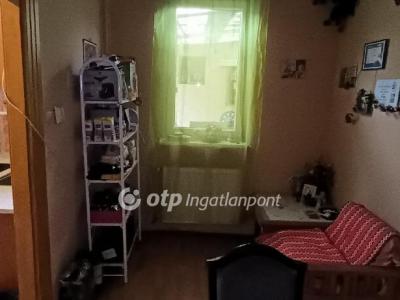 Eladó családi ház Budapest