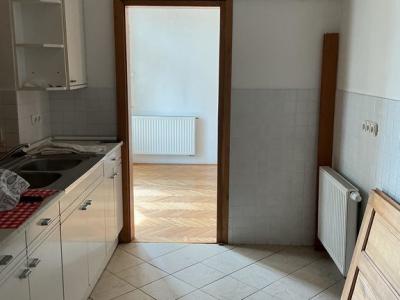 Eladó családi ház Budapest