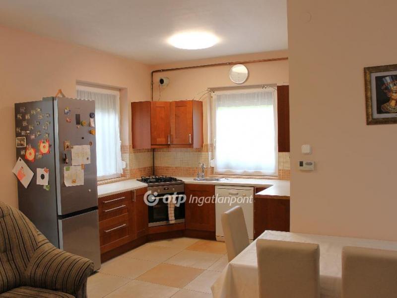 Eladó ikerház Tárnok