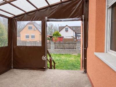 Eladó családi ház Szigethalom