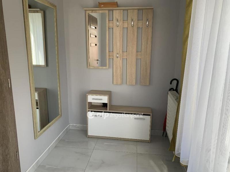 Eladó családi ház Cegléd