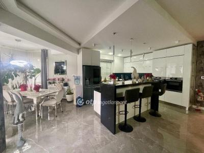 Eladó családi ház Biatorbágy