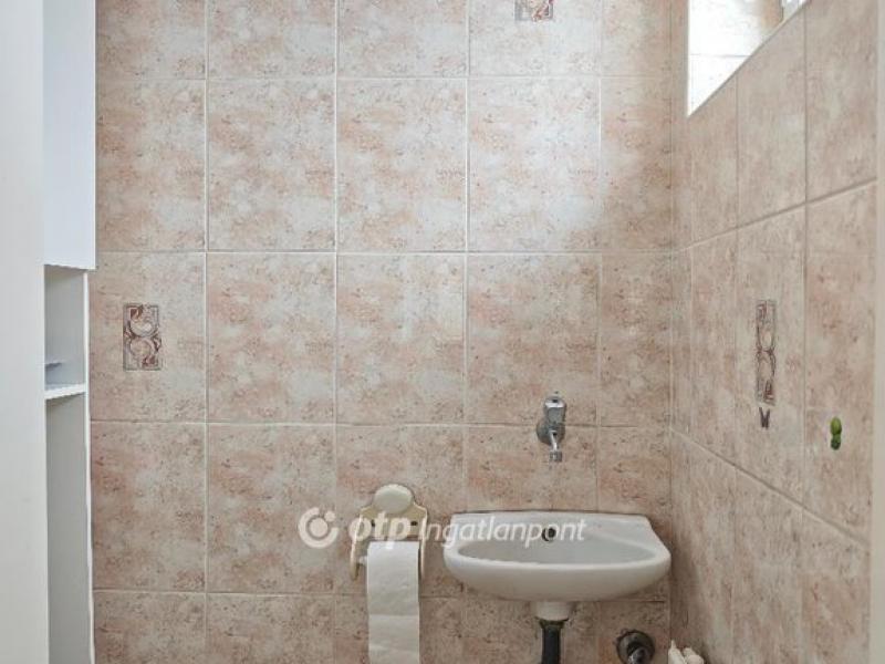 Eladó családi ház Budapest