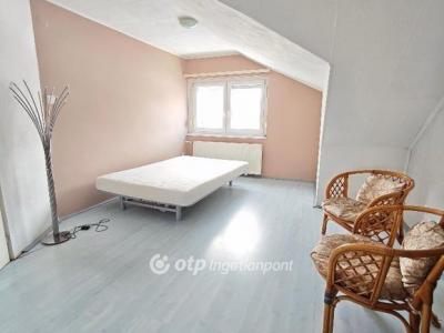 Eladó családi ház Budapest