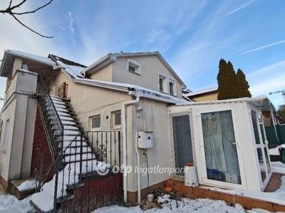 Eladó családi ház Budapest