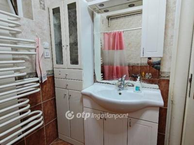 Eladó családi ház Budapest