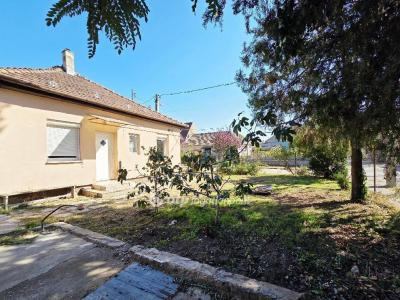 Eladó családi ház Budapest