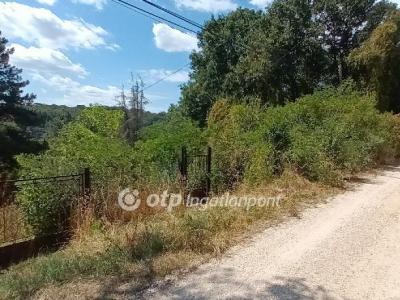 Eladó lakóövezeti telek Érd