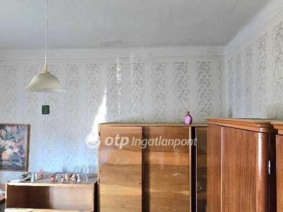 Eladó családi ház Mikepércs