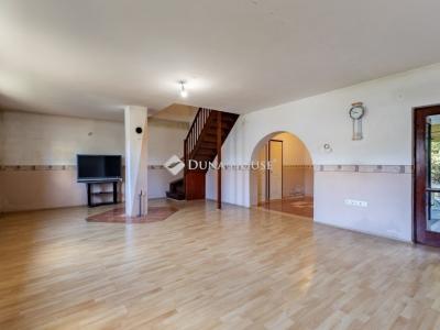 Eladó családi ház Budapest