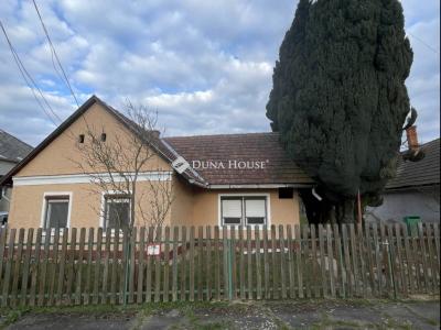 Eladó családi ház Nádasd