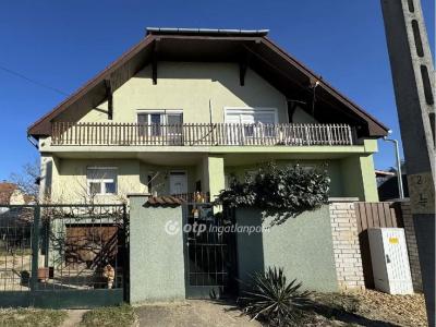 Eladó családi ház Hajdúsámson