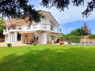 Eladó családi ház Budapest