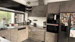 Eladó családi ház Pécs