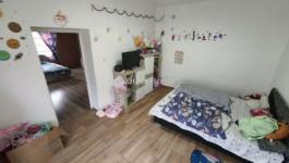 Eladó családi ház Újpetre