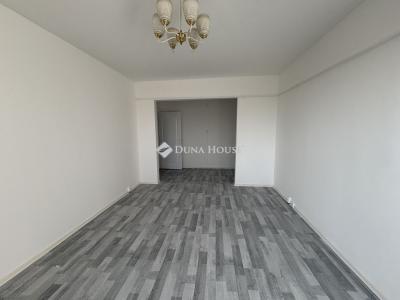 Eladó lakás Tatabánya