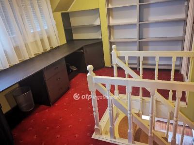 Eladó családi ház Budapest