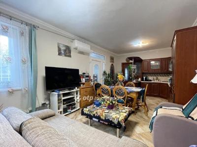 Eladó ikerház Budapest