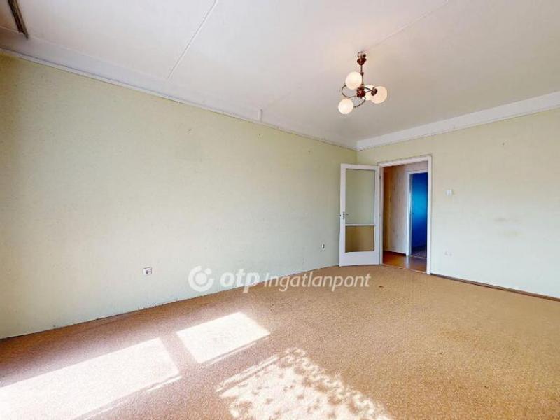 Eladó lakás Kazincbarcika