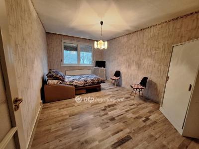 Eladó lakás Mezőhegyes