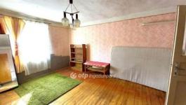 Eladó családi ház Csongrád