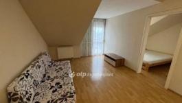 Eladó lakás Cserkeszőlő