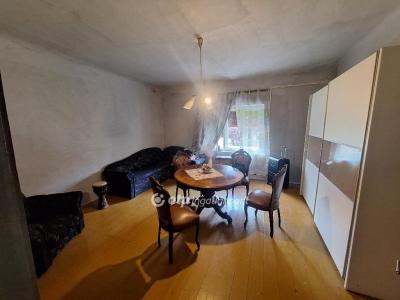 Eladó családi ház Almáskamarás