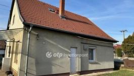 Eladó családi ház Budapest