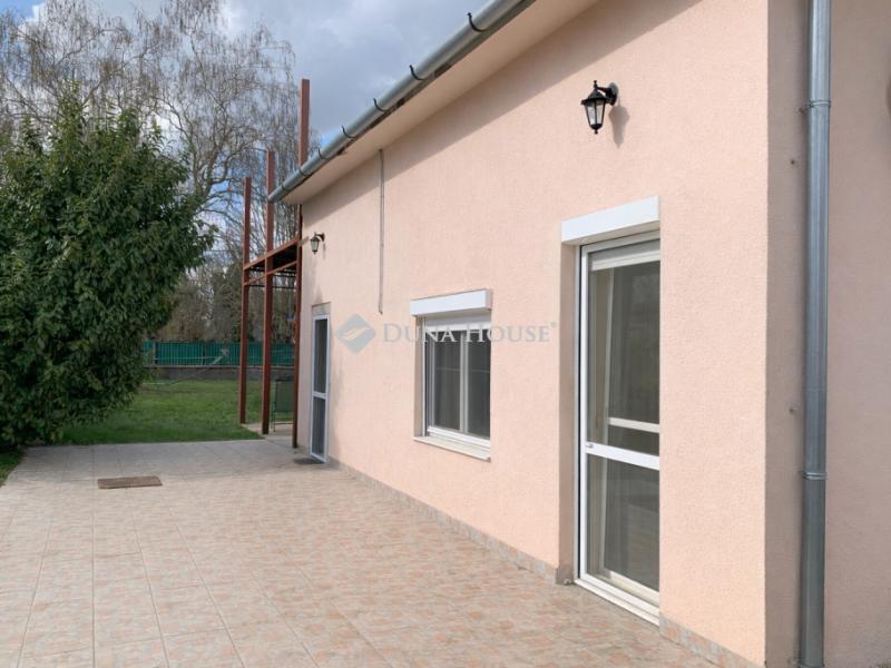 Eladó családi ház Kiskunlacháza