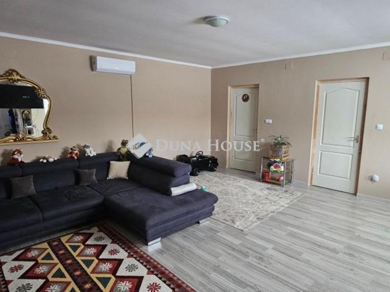 Eladó családi ház Farmos