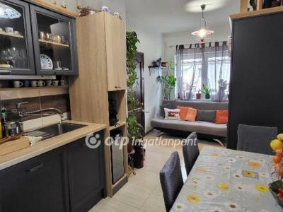 Eladó családi ház Szilsárkány