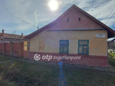 Eladó családi ház Kunszentmárton